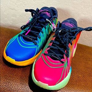Brand New Nike Air Zoom LeBron XXI Optimism Multicolored Blue 1 Pink 1 Sneakers!